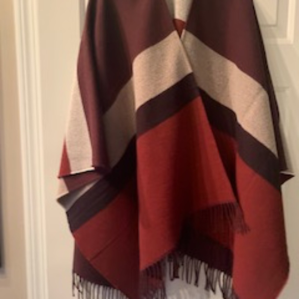 UNIQLO Poncho NWOT